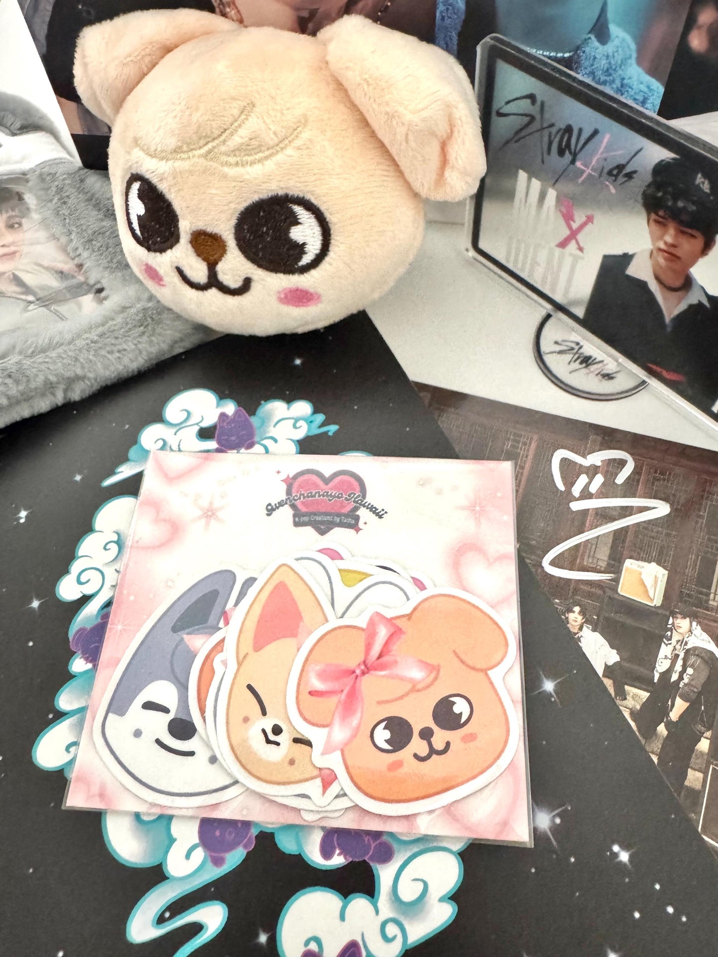 Stray Kids Skzoo Sticker Pack: OT8 Bow Stickers