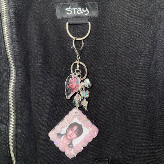 Stray Kids DO IT ID keychain