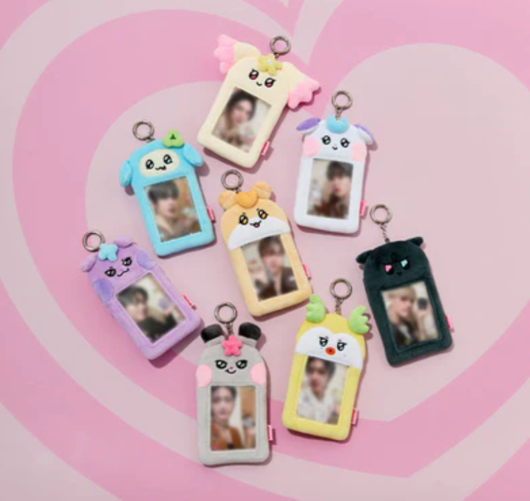 PRE-ORDER: ATEEZ - MIGHTEEZ PHOTO HOLDER PLUSH KEYRING