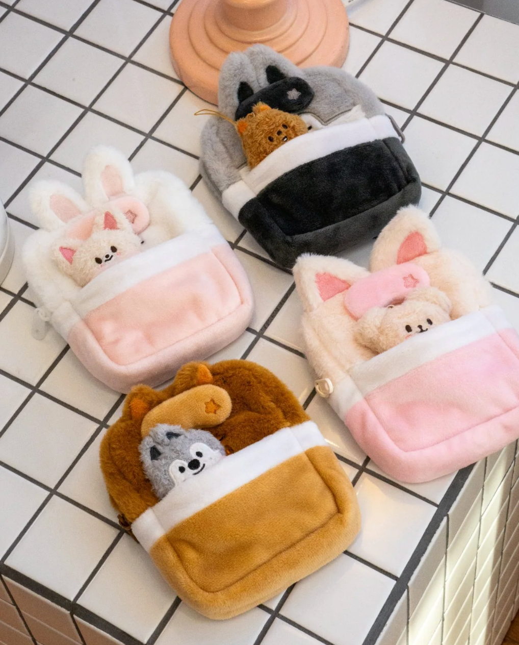 PRE-ORDER: STRAY KIDS - STAY IN OUR LITTLE HOUSE 6TH FANMEETING OFFICIAL MD SKZOO PLUSH COLLECT CASE