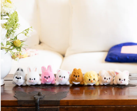PRE-ORDER: STRAY KIDS - RUN IT WORLD TOUR IN SEOUL OFFICIAL MD SKZOO SECRET WIND UP PLUSH